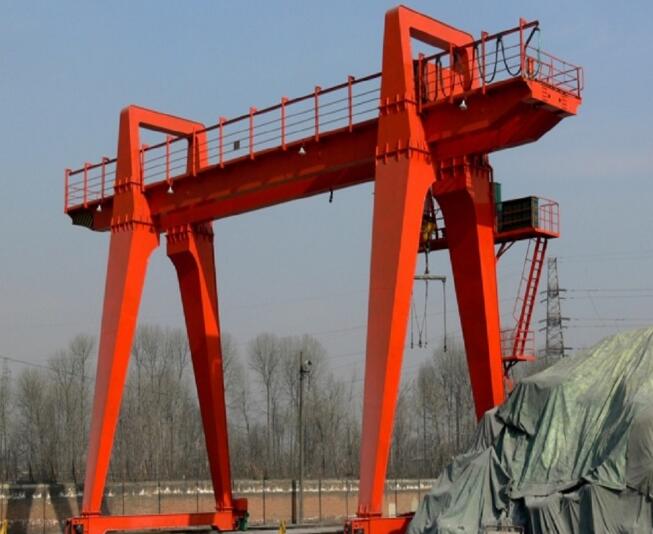 雙主梁吊鉤門(mén)式起重機(jī)安裝試車(chē)